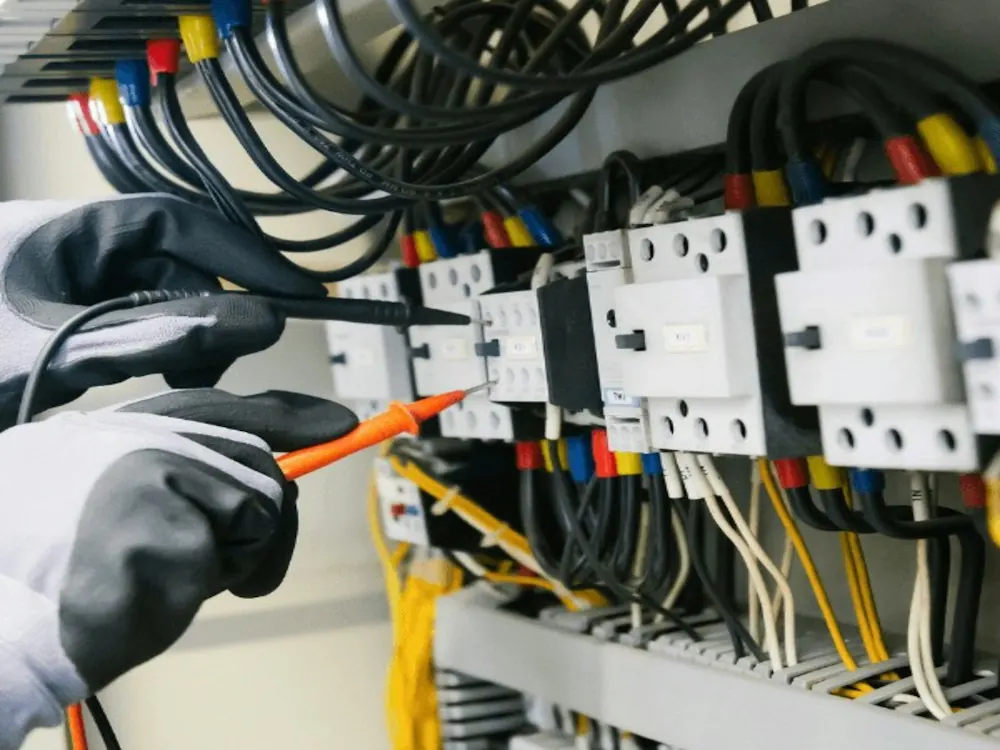 Electrical pros